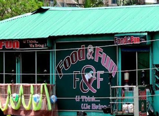 bangladesh/greater-comilla/restaurant/food-fun