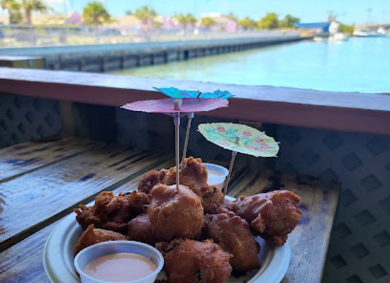 the-bahamas/rum-cay/restaurant/mckenzie-s-fresh-fish-conch
