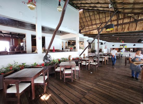 guatemala/flores/restaurant/restaurante-raices