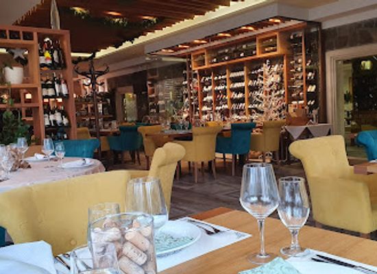 montenegro/prokletije/restaurant/imanje-knjaz