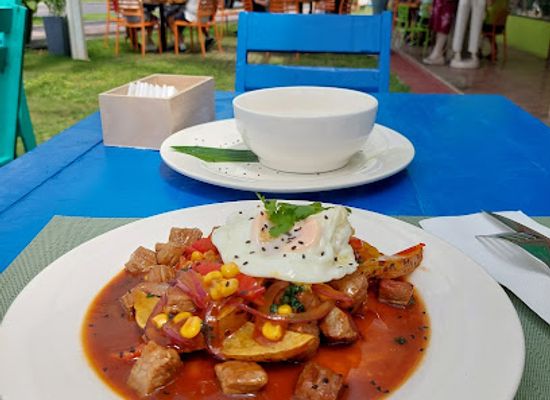 panama/el-valle-de-anton/restaurant/el-meson-pintao
