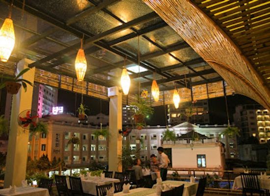 vietnam/hue/phu-hoi/restaurant/little-italy-restaurant-nha-hang-y