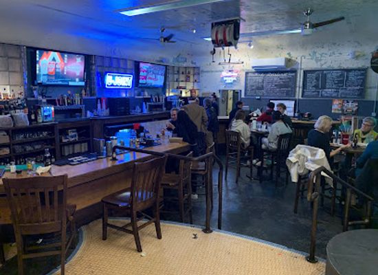 tennessee/chattanooga/restaurant/universal-joint-chattanooga