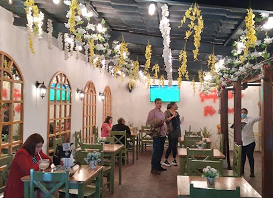 honduras/santa-rosa-de-copan/restaurant/santo-y-pecado