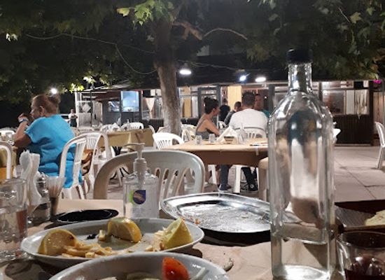 greece/lamia/restaurant/tavern-pericles