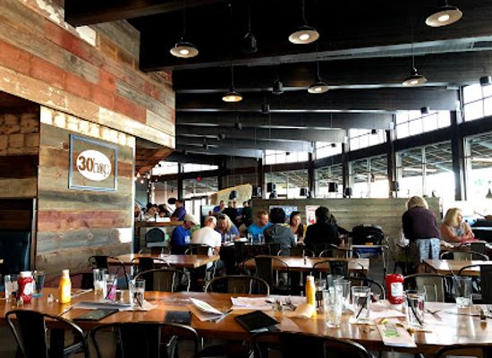 iowa/iowa-city/restaurant/30hop-coralville