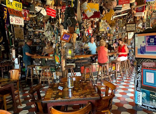 aruba/san-nicolas/restaurant/charlie-s-bar-and-restaurant