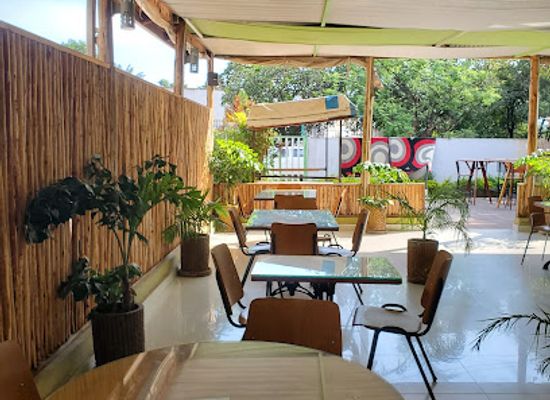 burundi/mugamba/restaurant/pick-up-coffee-bujumbura