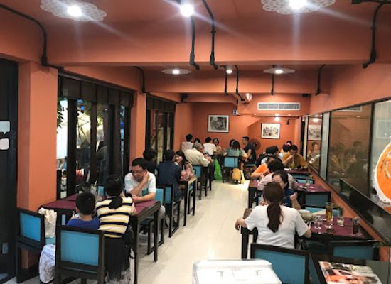 thailand/chiang-mai/old-city/restaurant/eat-restaurant
