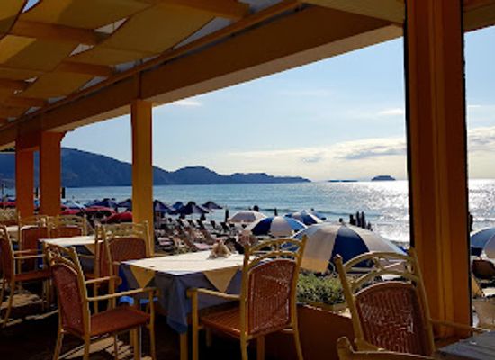 greece/ionian-islands/restaurant/the-isles