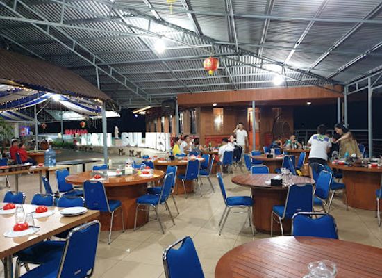 indonesia/manado/restaurant/pirates-cafe