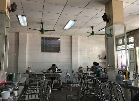 myanmar-burma/sittwe/restaurant/aung-restaurant