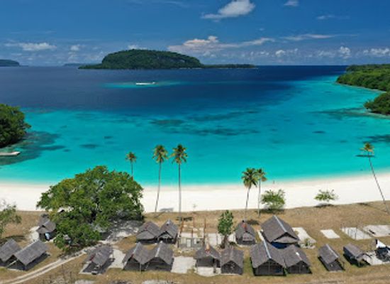 vanuatu/espiritu-santo/restaurant/champagne-beach-bar