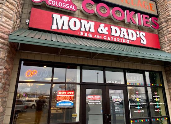 nebraska/kearney/restaurant/mom-and-dad-s-bar-b-que