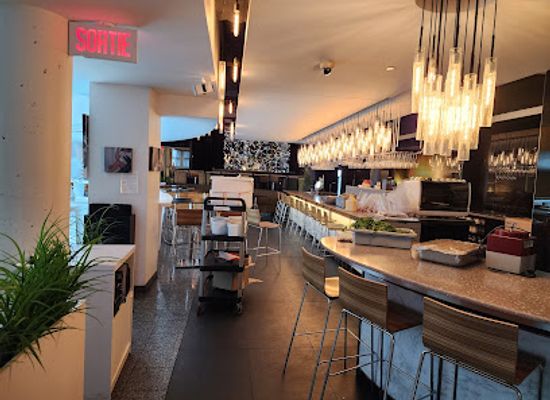canada/montreal/quartier-des-spectacles/restaurant/place-deschamps