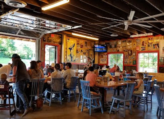 alabama/cahaba-river/restaurant/martin-s-bar-b-que-joint