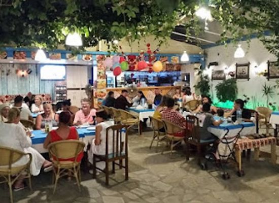 turkiye/kusadasi/kusadasi-city-center/restaurant/castle-restaurant