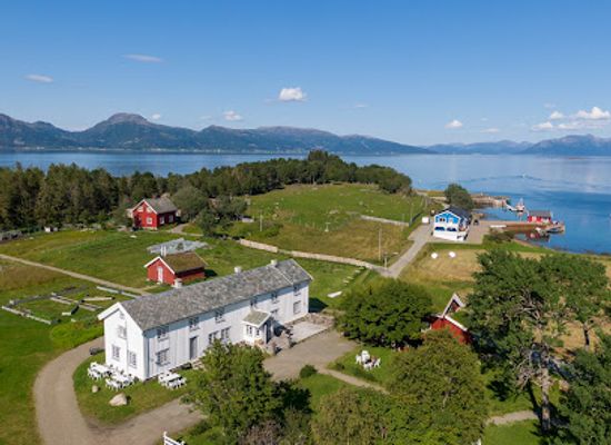 norway/nordland/restaurant/kvitnes-gard