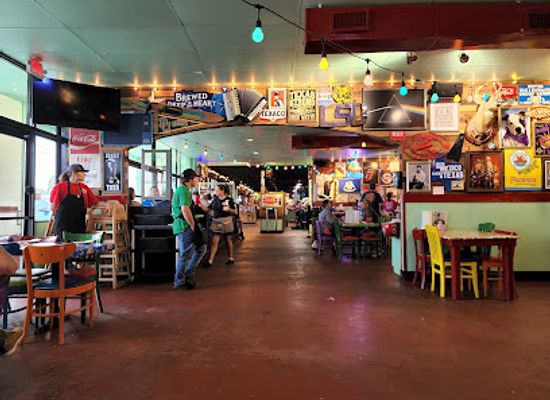 texas/east-texas/restaurant/tia-juanita-s-fish-camp