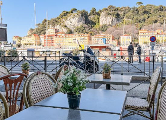 france/nice/port-of-nice/restaurant/le-pass-port-nice