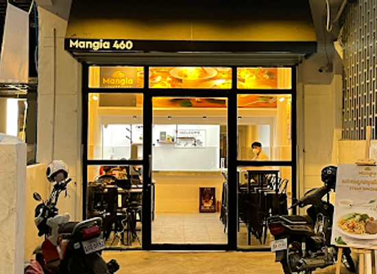 cambodia/phnom-penh/toul-tom-poung/restaurant/mangia