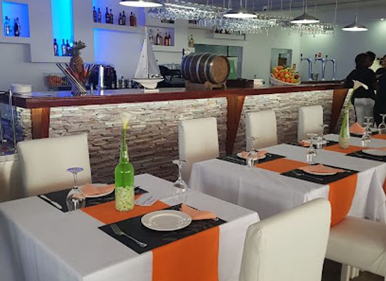 angola/namibe-desert/restaurant/restaurante-liopa