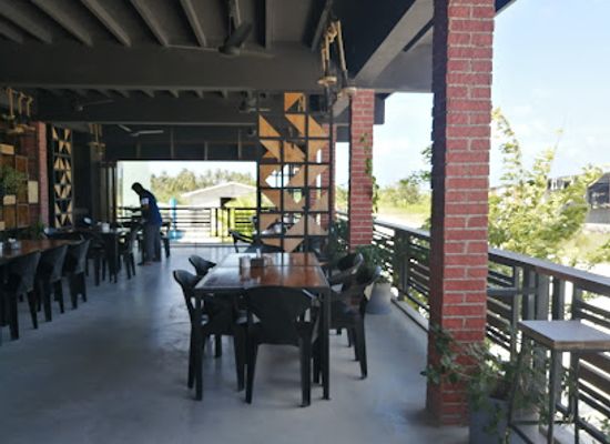 maldives/dhigurah/restaurant/the-beak