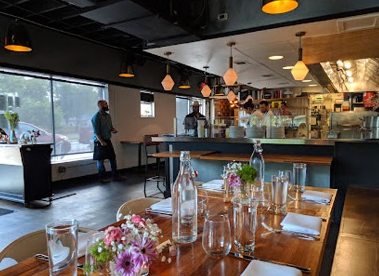 texas/austin/restaurant/foreign-domestic