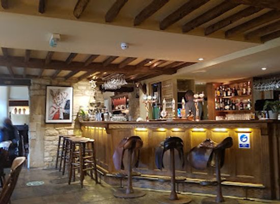 united-kingdom/cotswolds/restaurant/the-feathered-nest-country-inn