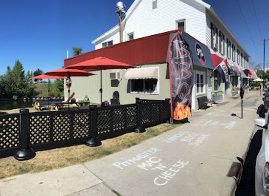 michigan/traverse-city/restaurant/sparks-bbq
