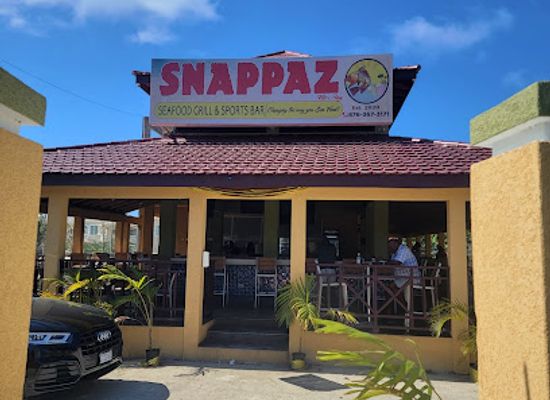 jamaica/montego-bay/restaurant/snappaz-seafood-grill-and-sport-bar