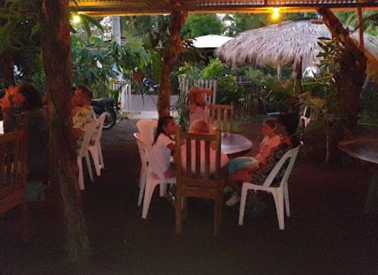 nicaragua/central-region/restaurant/isla-bonita