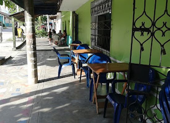 peru/iquitos/punchana/restaurant/restaurant-cevicheria-la-concha-a-su-mar