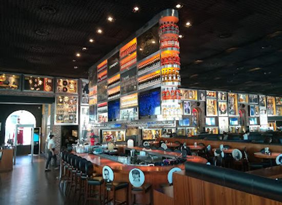 argentina/rosario/restaurant/rock-feller-s-alto-rosario