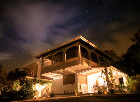 grenada/sauteurs/restaurant/armadillo-guesthouse-restaurant