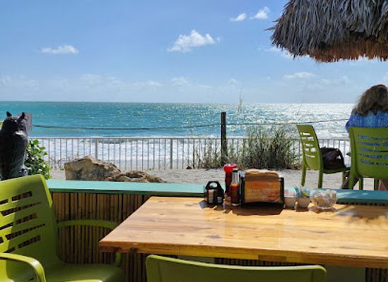 florida/sun-coast/restaurant/mulligan-s-beach-house