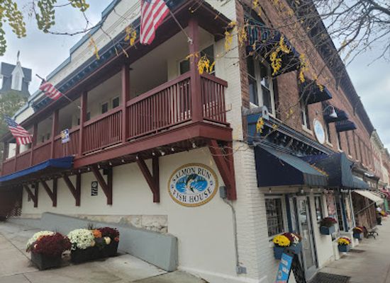 massachusetts/berkshires/restaurant/salmon-run-fish-house