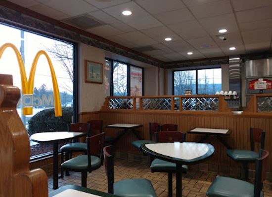 connecticut/bear-mountain/restaurant/mcdonald-s