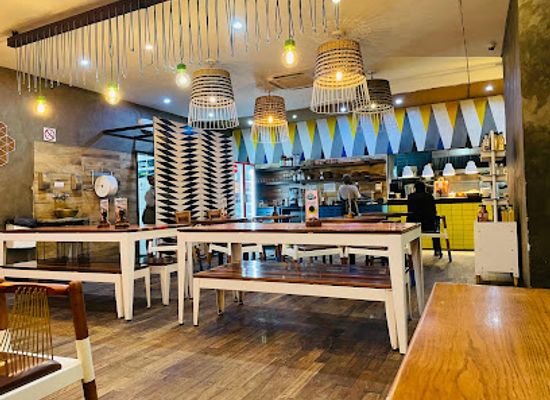 zambia/lusaka/kabulonga/restaurant/nando-s-kabulonga