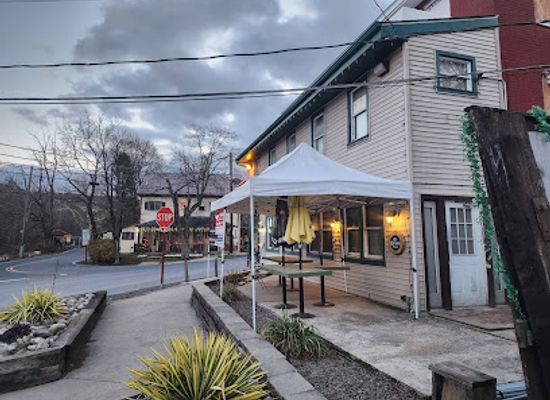pennsylvania/appalachian-mountains/restaurant/covered-bridge-inn