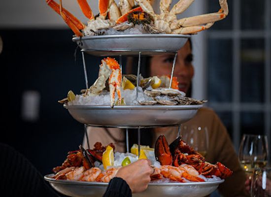 canada/laurentides/restaurant/restaurant-et-poissonnerie-olynicks-fruit-de-mer-homard-vivant-huitres-saumon-moules