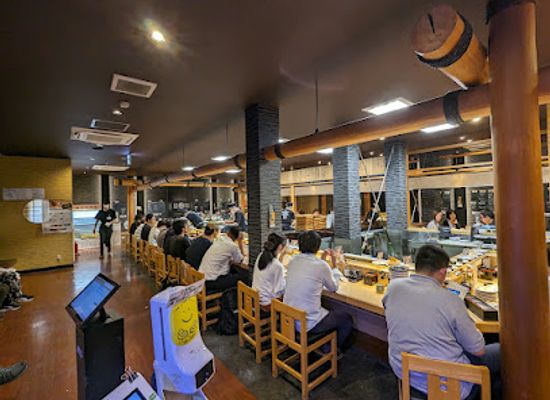 japan/sado/restaurant/minato-marche-pier-bandai