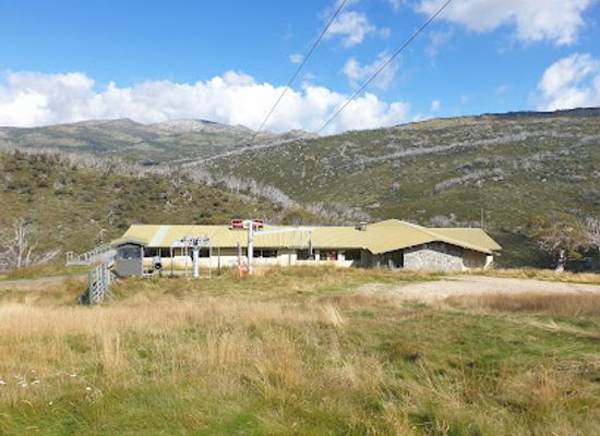 australia/kosciuszko-national-park/restaurant/burning-log-restaurant