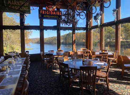 arkansas/arkansas-river-valley/restaurant/gaston-s-restaurant