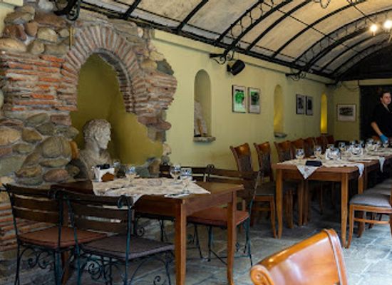 bulgaria/sofia-valley/restaurant/restaurant-staria-chinar