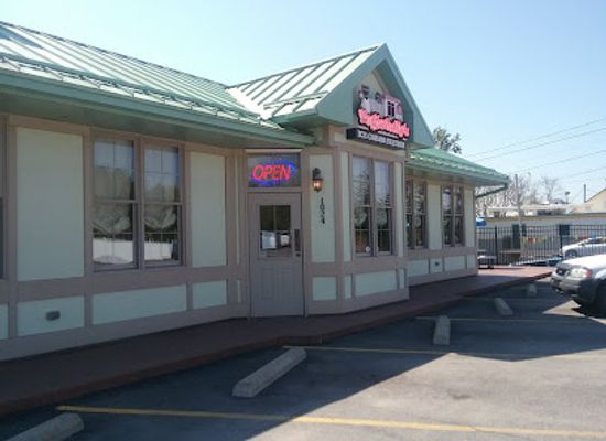 west-virginia/fairmont/restaurant/pufferbelly-s-ice-cream-station