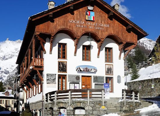 italy/courmayeur/restaurant/bar-vineria-walser