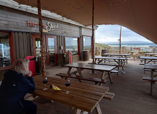 ireland/giant-s-causeway/restaurant/harry-s-shack