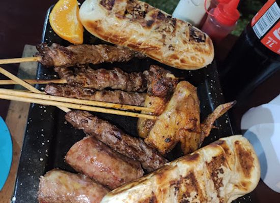 paraguay/aregua/restaurant/asaditos-al-estilo-chaka