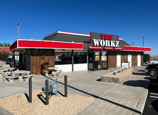 california/mojave-desert/restaurant/the-workz-mojave